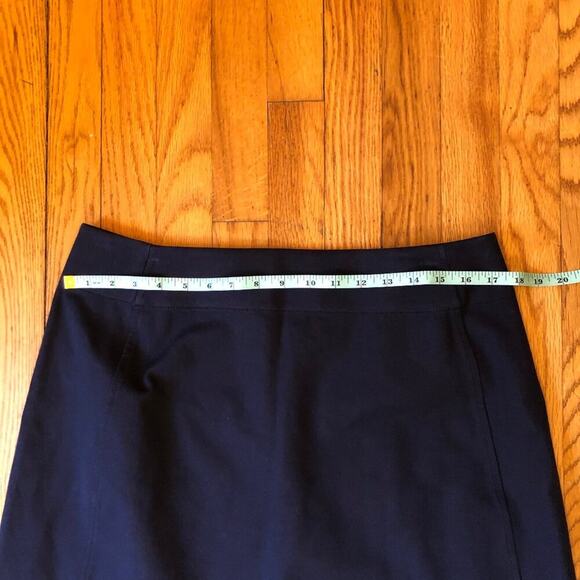 M.M. Lafleur Women's Basic Black Mini Skirt Back Zipper Closure - Size 12 - Picture 2 of 7